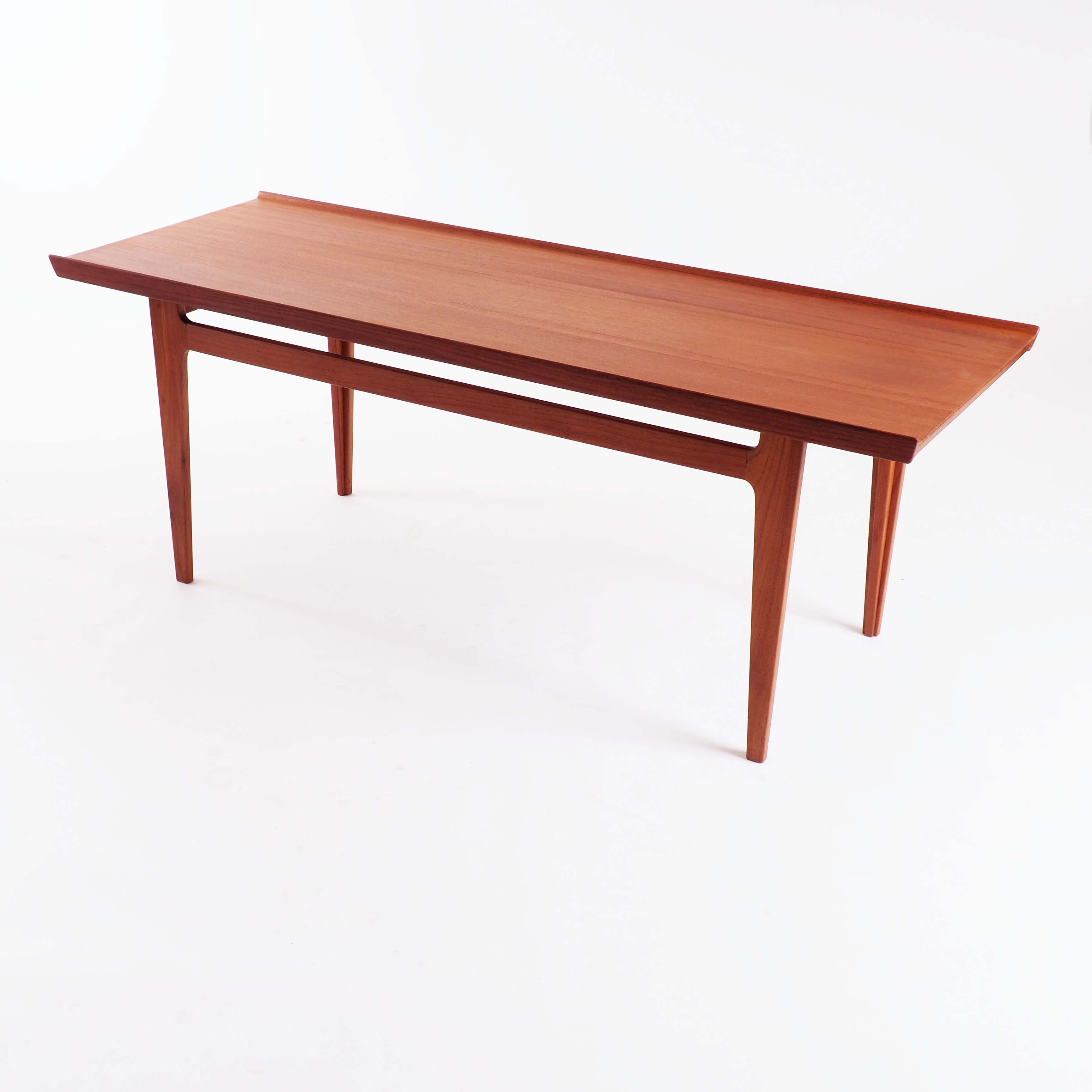 Coffee table in solid teak by Finn Juhl 