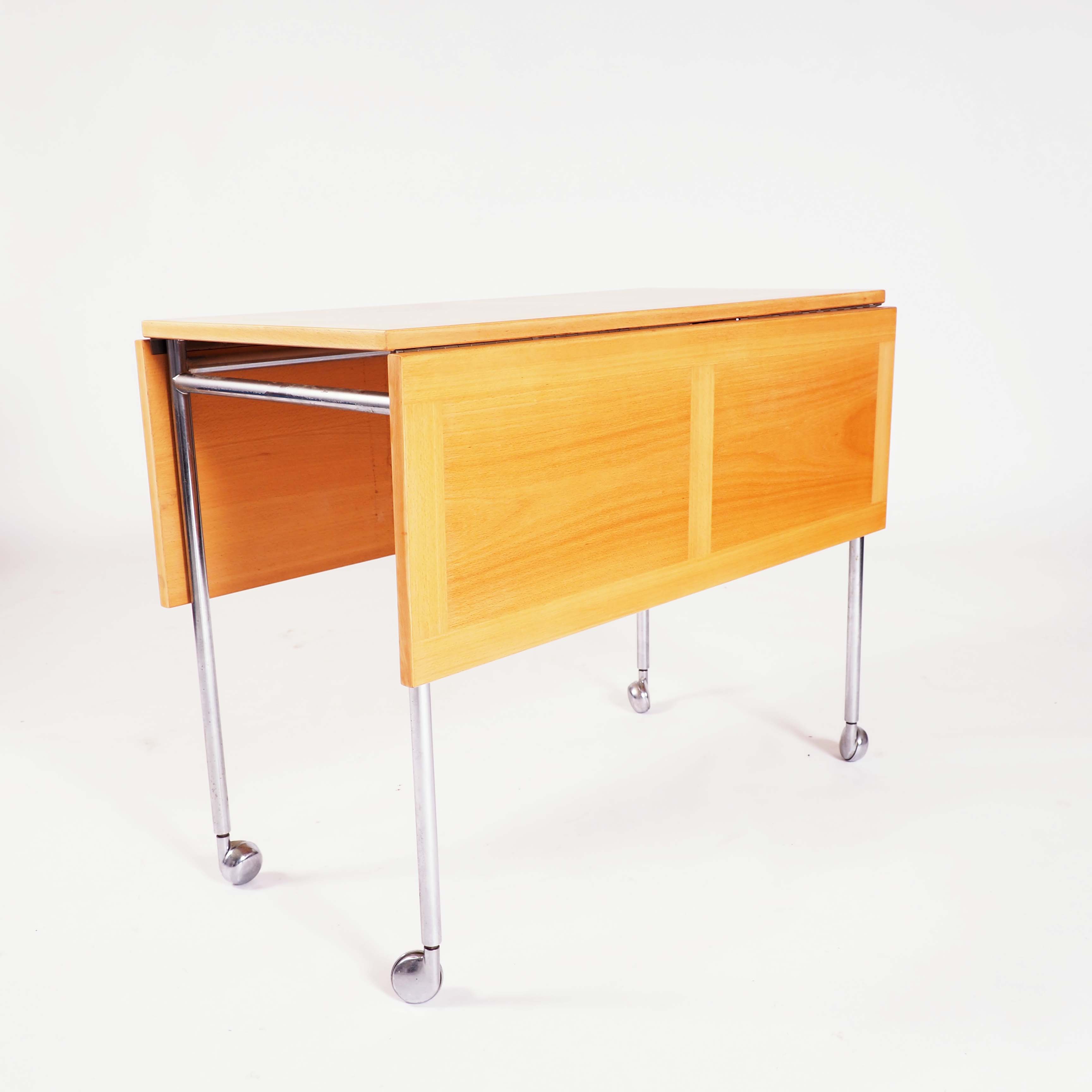 Trolley in beech and chrome, designed by Bruno Mathsson, Sweden