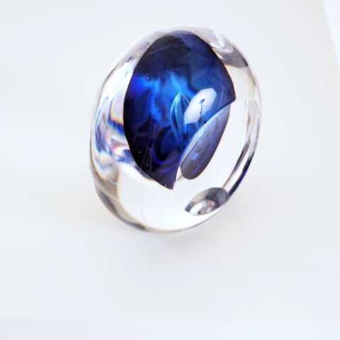  Glass sculpture by Mona Morales-Schildt 