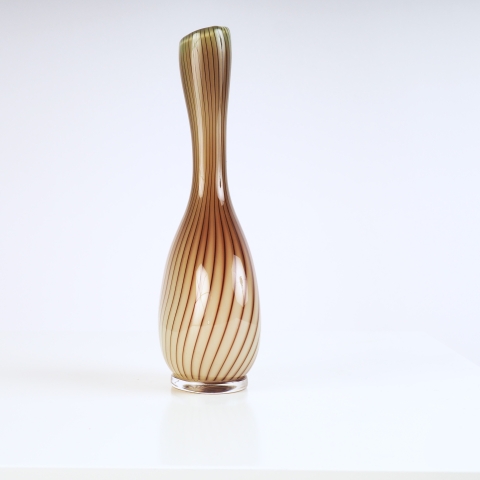 Colora vase by Vicke Lindstrand