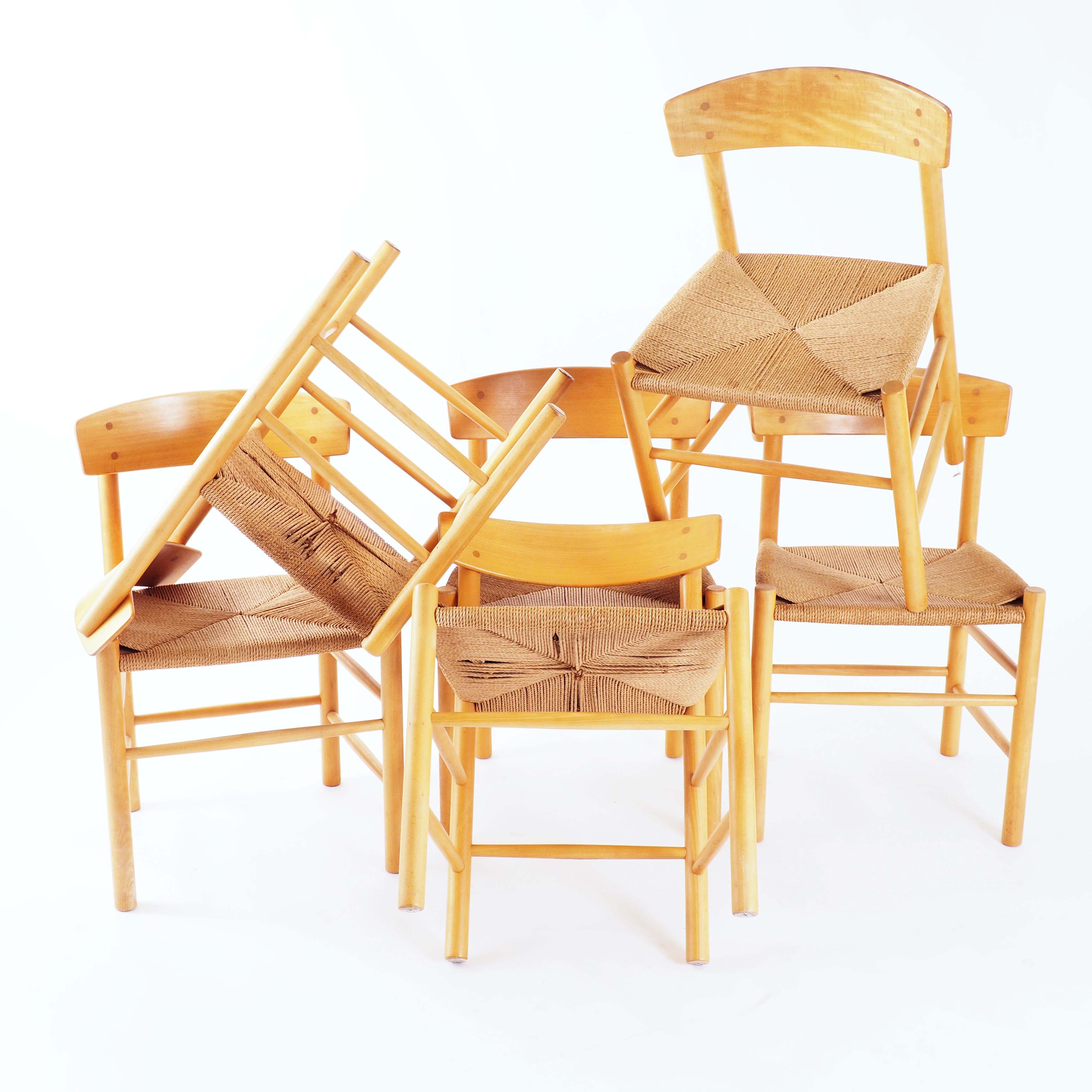 J39 chairs in beech and paper cord by Børge Mogensen
