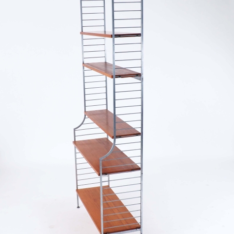 String Continental by Nisse Strinning