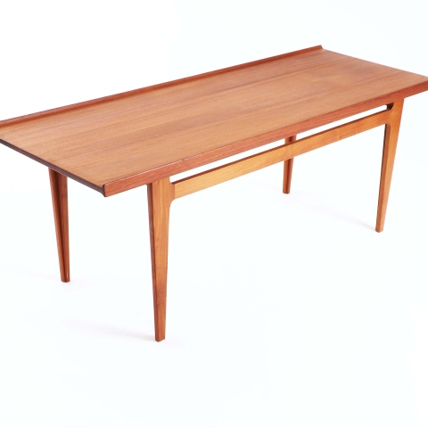 Coffee table in solid teak by Finn Juhl 