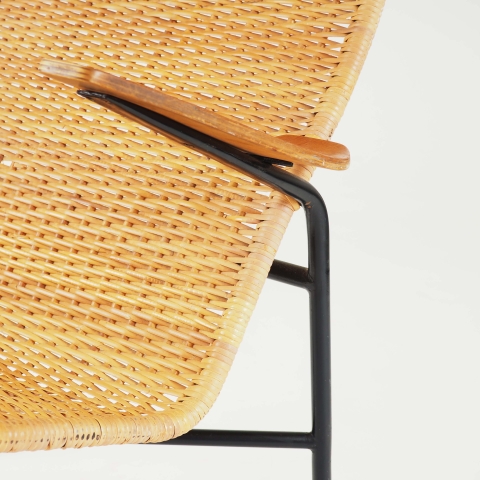 Lounge chair in rattan